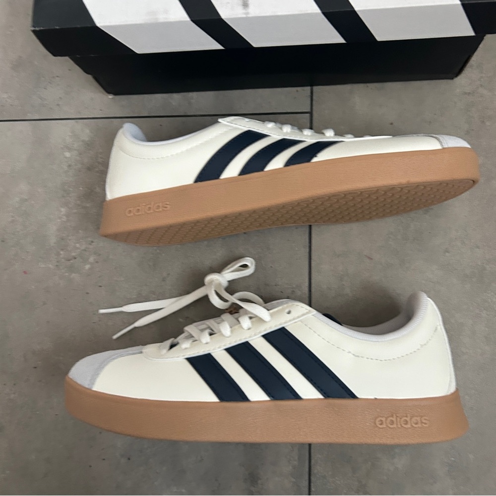 NEW Adidas VL Court Base white aurora ink halo blue sneakers 7
